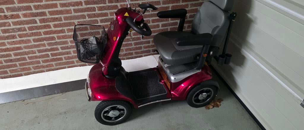 Scootmobiel, Ophalen, Zo goed als nieuw, 11 t/m 15 km/u
