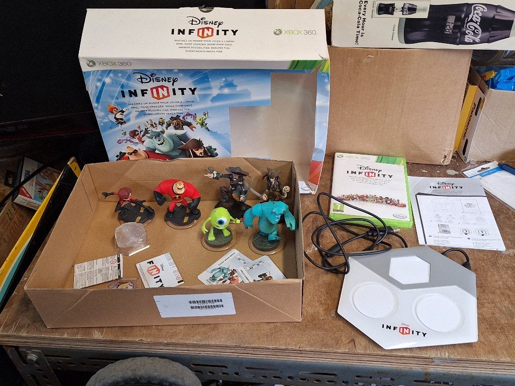 Xbox 360 Starter Pack Disney Infinity in doos uit 2013, Avontuur en Actie, 2 spelers, Ophalen of Verzenden, Zo goed als nieuw