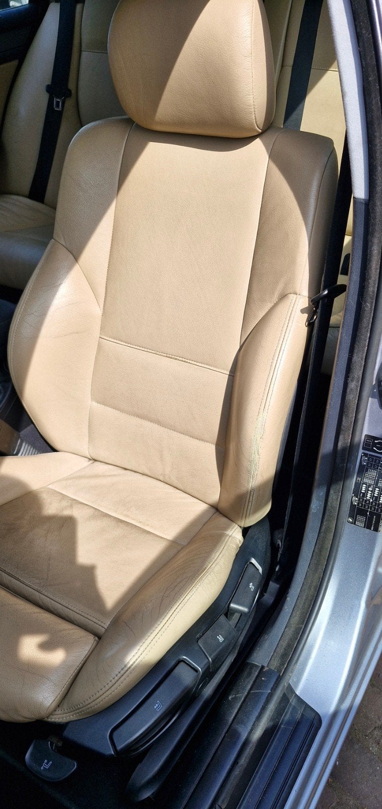 Beige lederen sportinterieur voor BMW E46 Touring, Auto-onderdelen, Interieur en Bekleding, Gebruikt, Info@bmw.de, Petuelring 130, 80788 München, Duitsland