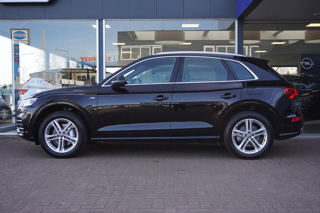 Audi Q5 50 TFSI e quattro S edition Automaat | Navigatie | A, 4 cilinders, Leder en Stof, Zwart, Bedrijf