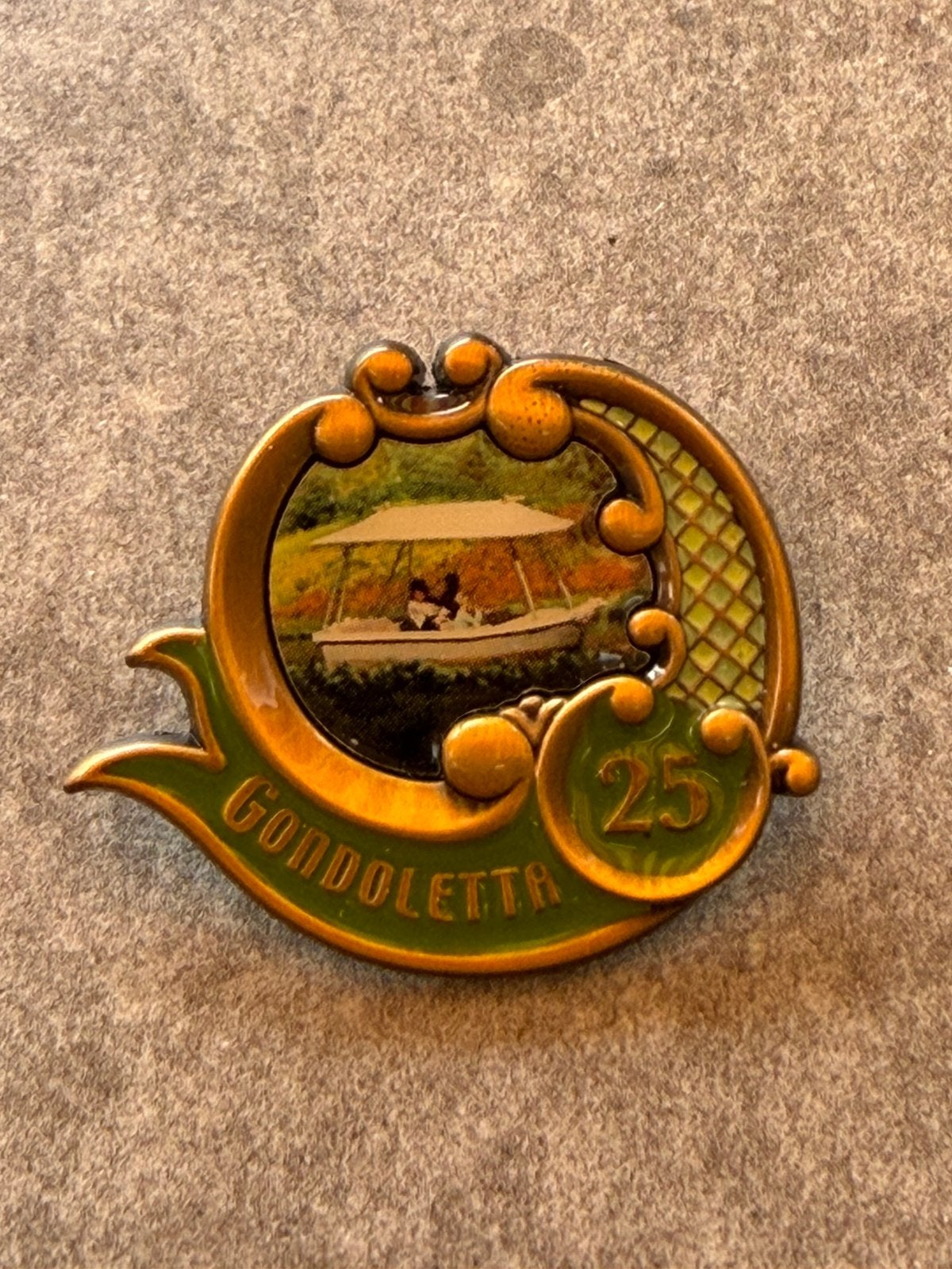 Efteling jubileum pin 25 jaar Gondeletta, Verzamelen, Ophalen of Verzenden, Zo goed als nieuw