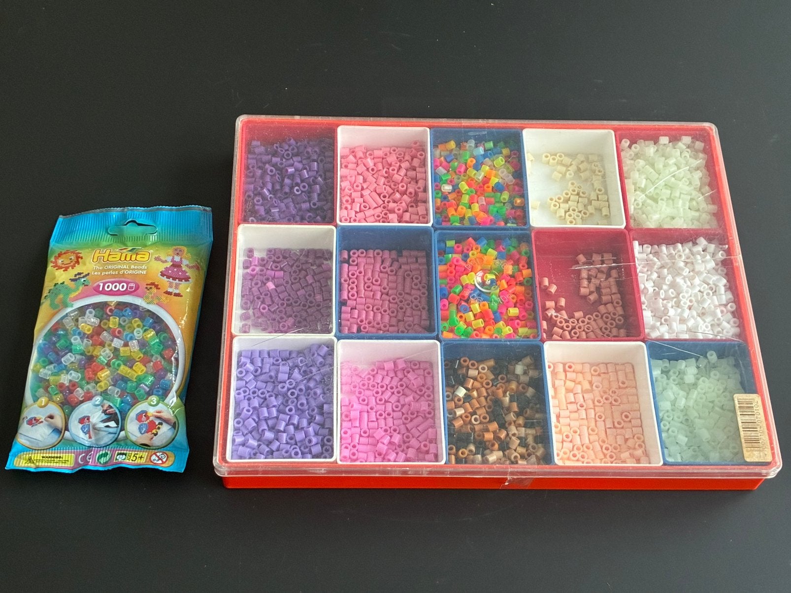 Strijkkralen + figuurtjes & opbergkoffer, Ophalen, Overige thema's, Meerkleurig, Zo goed als nieuw