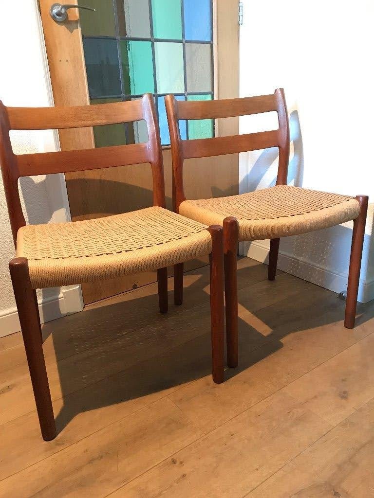 2  N.O. Moller 84 stoelen stoel vintage deens design, Gebruikt, Bruin, Ophalen of Verzenden, Nvt