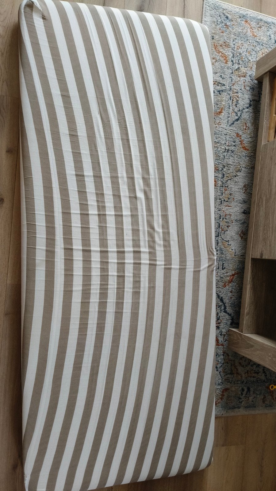 2 x Gestreepte matras/kussen voor ligbed of bank (80x160), Ophalen, Gebruikt