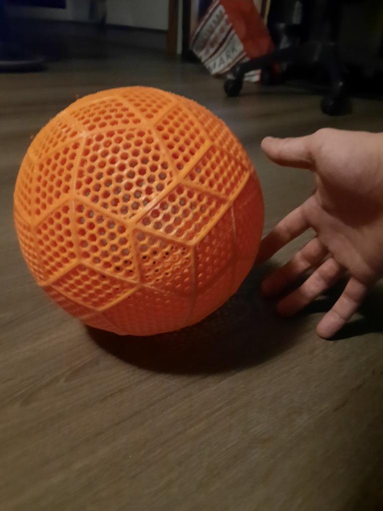 Flexibele 3D-geprinte voetbal van sterk PEBA-materiaal, Nieuw, Bal, Maat M, Ophalen of Verzenden