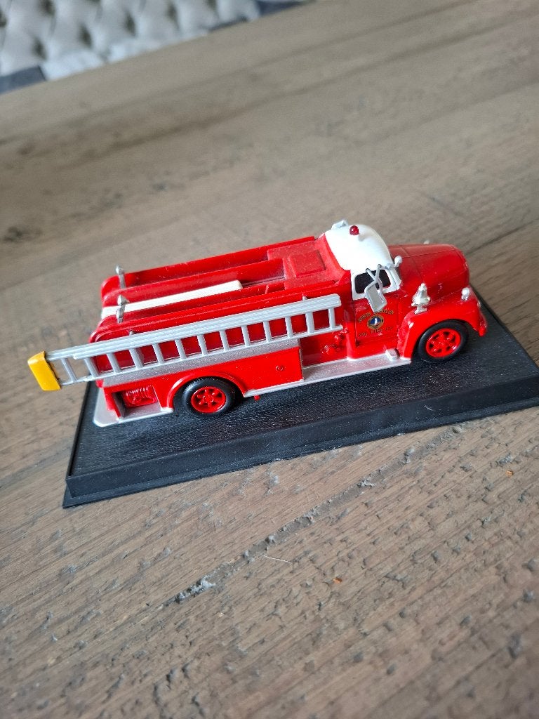 Brandweerwagen International Pumper 1953 - Del Prado - 1:57, Overige merken, Groter dan 1:32, Ophalen of Verzenden, Zo goed als nieuw