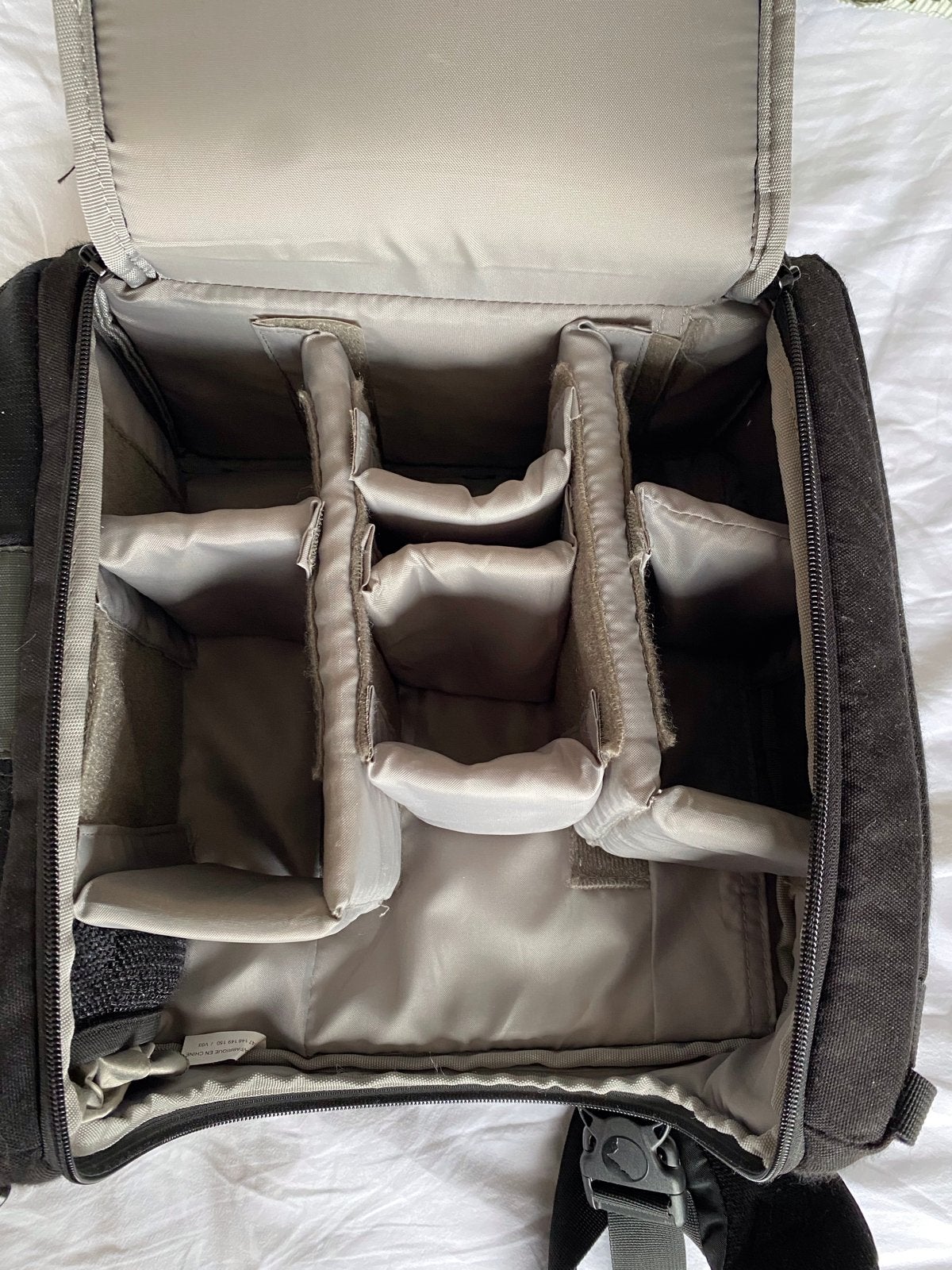 Lowepro Slingshot 302 AW Cameratas - Rugtas met Regenhoes, Rugtas, Gevoerd, Ophalen of Verzenden, Zwart