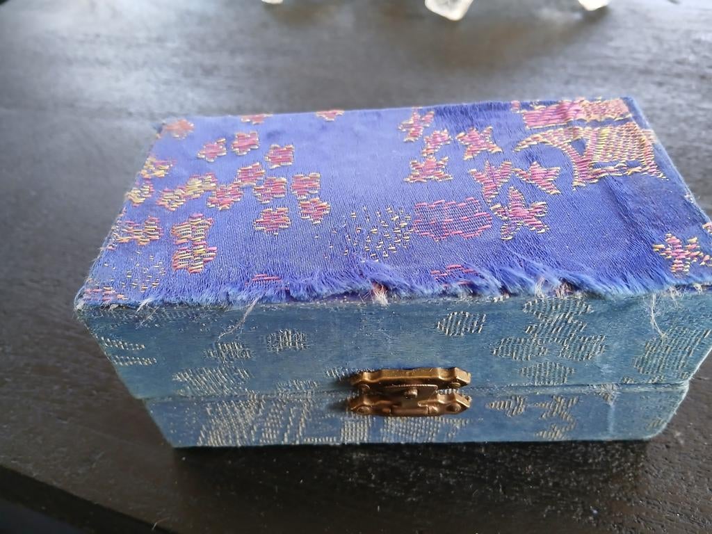 Vintage Chinese lakwerk eieren in zijden doosje, Ophalen of Verzenden