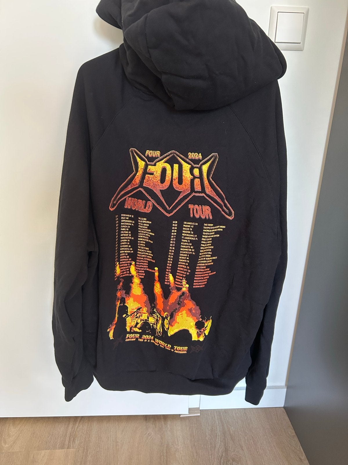 FOUR Amsterdam Hoodie Zwart - Nieuw met kaartjes, Maat L, Ophalen of Verzenden, Nieuw, Zwart