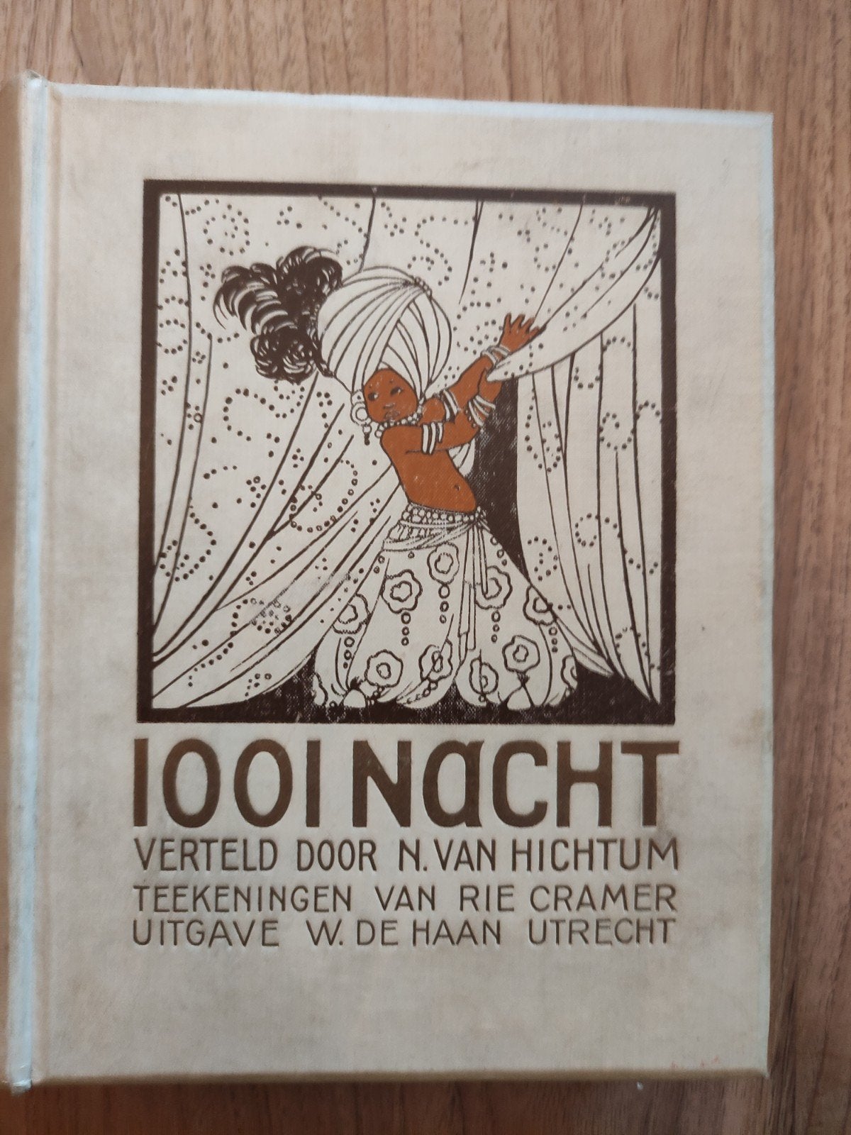 1001 Nacht -  door N. van Hi Reschtum, Tekeningen Rie, Boeken, Ophalen of Verzenden, Gelezen, N. van Hichtum