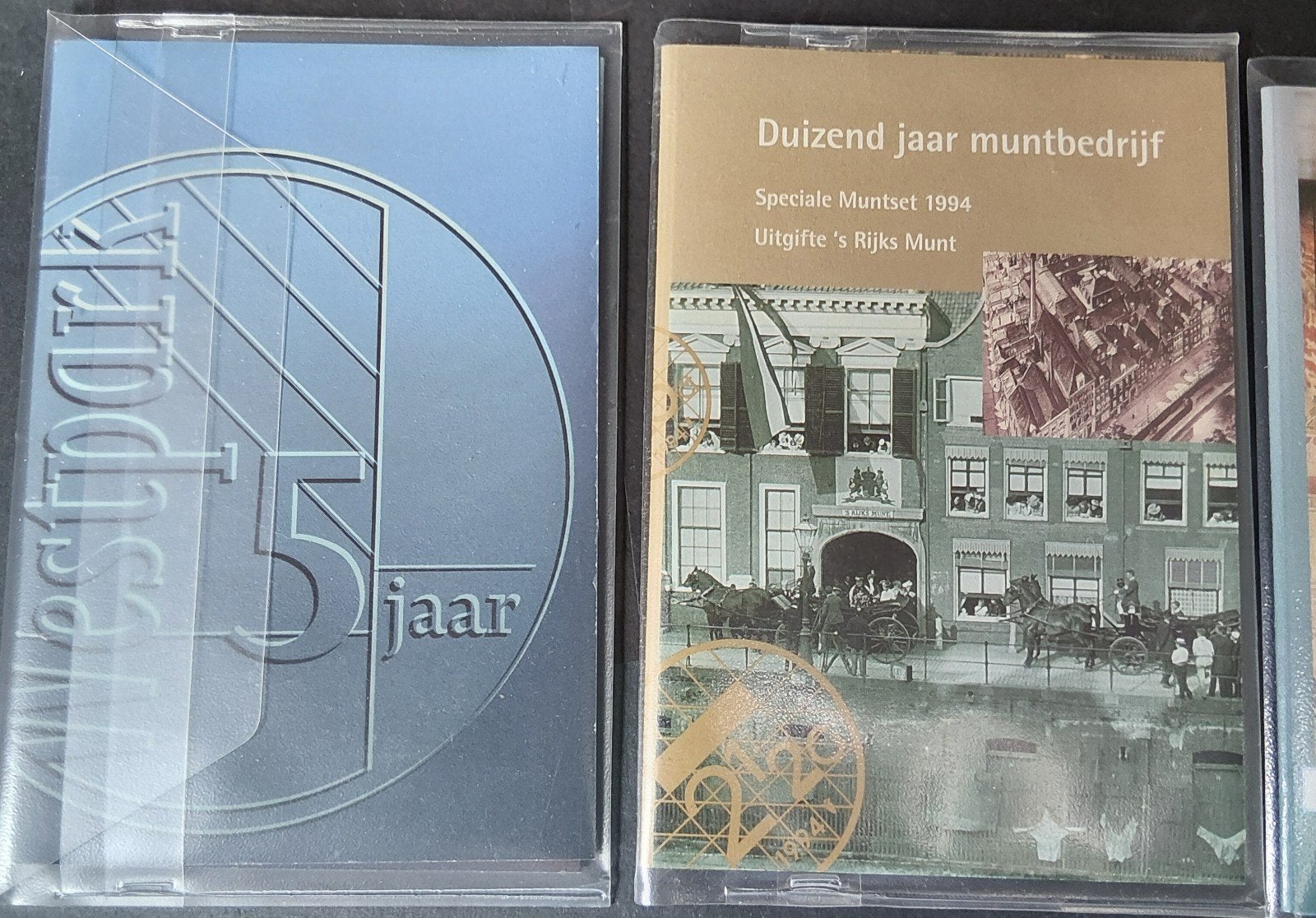 4 Coin Fair Ned. sets o.a 1994 Duizend Jaar Muntbedrijf FDC, Verzenden, Koningin Beatrix, 2½ gulden