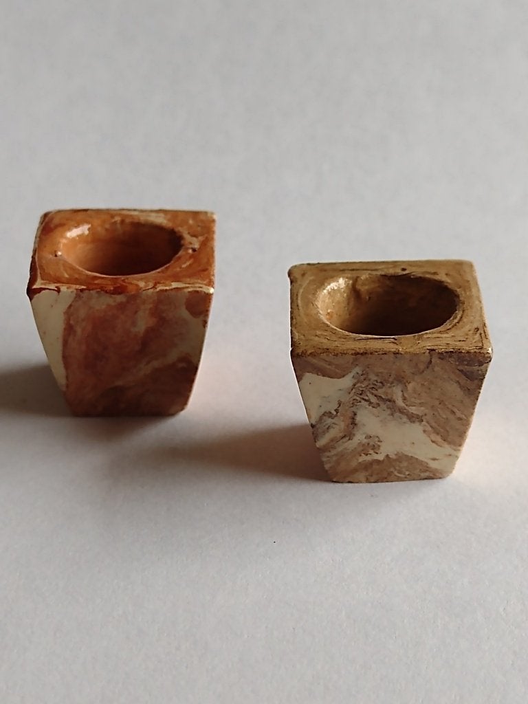 gemarmerd geglazuurd vierkant bloempotje hoogte 1,7 cm, Verzamelen, Poppenhuizen en Toebehoren, Nieuw, Gebruiksvoorwerp, Ophalen