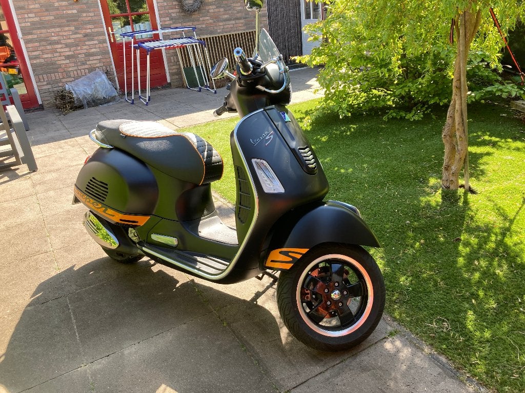 Kawasaki en Vespa liefhebbers., Motoren, Ophalen, 4 cilinders, Meer dan 35 kW