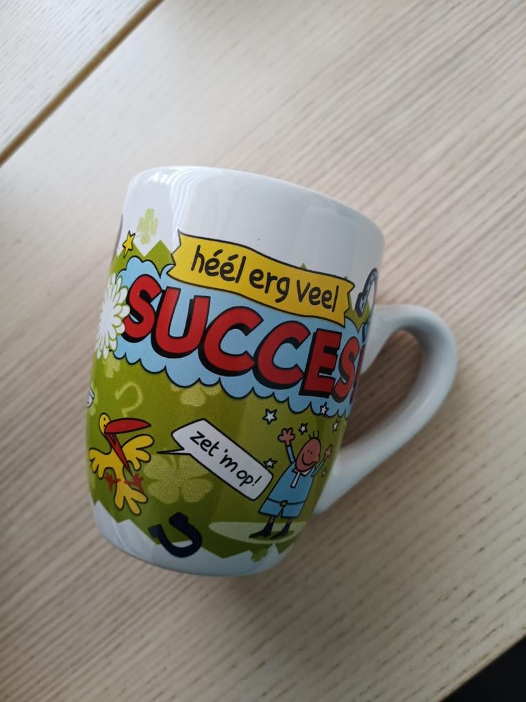 Mok Succes, Nieuw, Ophalen of Verzenden, Overige stijlen, Kop(pen) en/of Schotel(s)