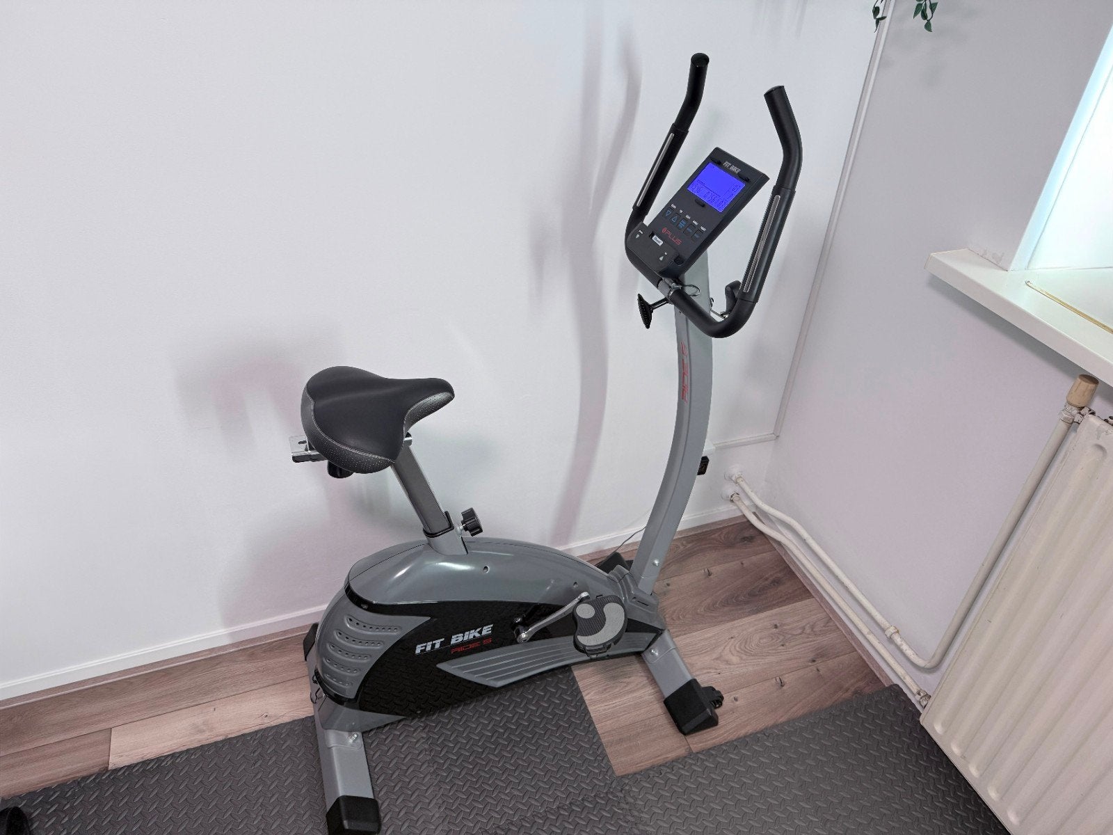 Hometrainer, Ophalen, Zo goed als nieuw, Hometrainer