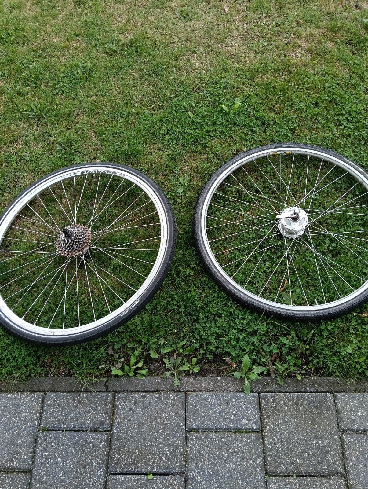 te koop 2 fiets wielen, Fietsen en Brommers, Fietsonderdelen, Ophalen