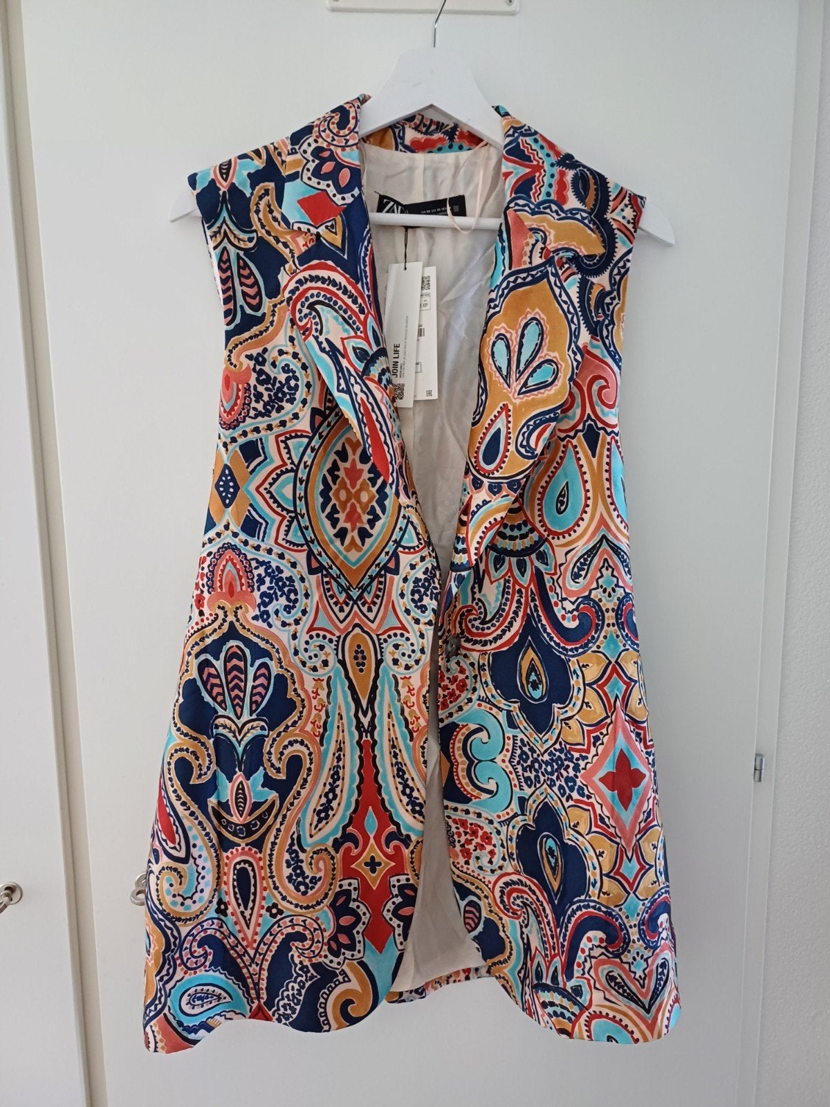 Zara Paisley Print Gilet - Nieuw met kaartjes, Meerkleurig, Zara, Nieuw, Ophalen of Verzenden