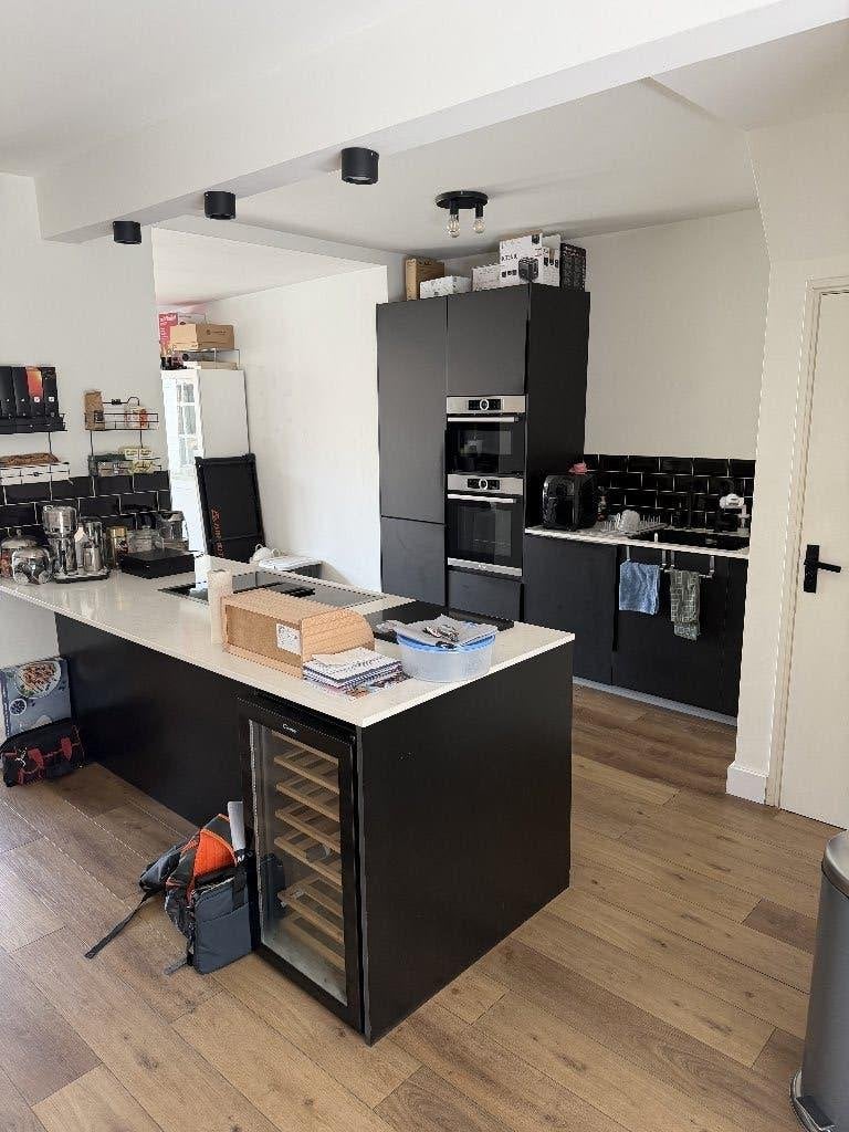 Luxe Mat Zwarte Eilandkeuken met BOSCH&GAGGENAU GEDEMONTEERD, Zwart, Overige typen, Ophalen of Verzenden, Zo goed als nieuw