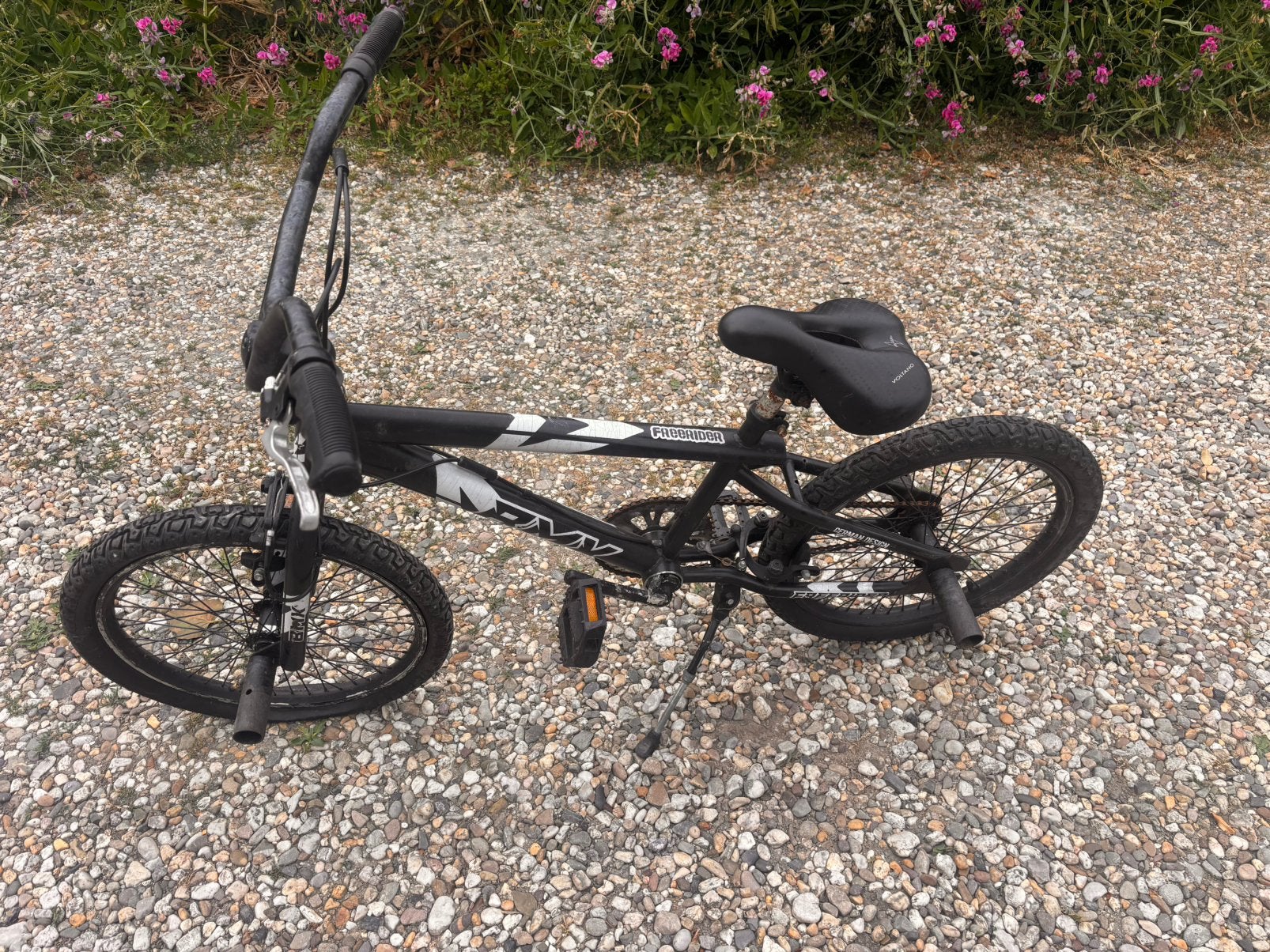 Bmx met voetsteps ( opknapper), Fietsen en Brommers, Fietsen | Crossfietsen en BMX, Ophalen, Gebruikt, Staal