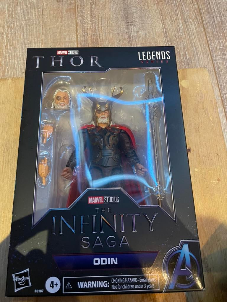 Marvel legends odin, Ophalen of Verzenden, Zo goed als nieuw