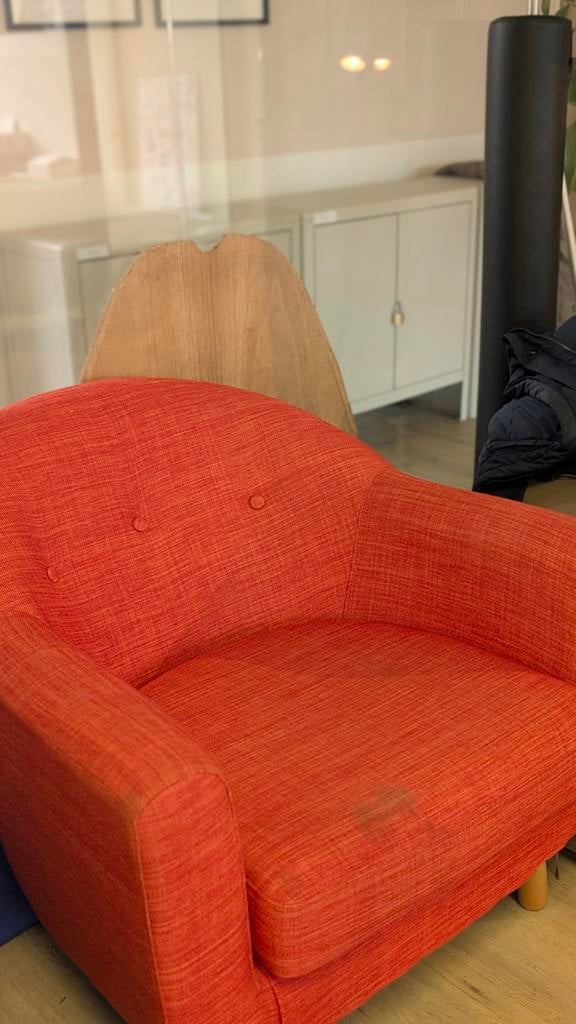 Foutuille oranje Lottie stoel (Made), Ophalen, Eenpersoons, Minder dan 150 cm