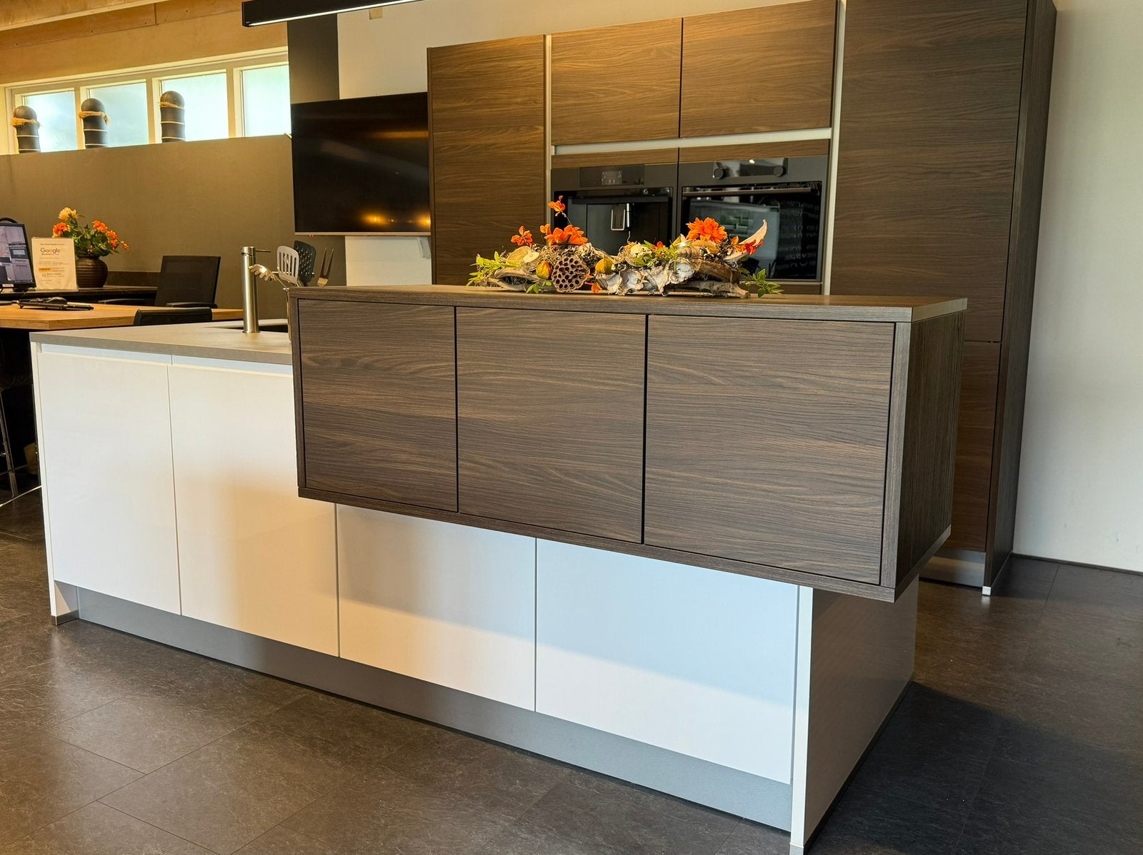 Luxe greeploze keuken, luxe apparatuur, keramisch werkblad, Ophalen, Zo goed als nieuw