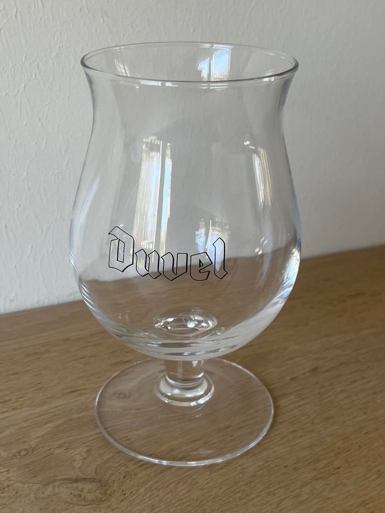 Duvel bierglas - zwarte open letters, Ophalen of Verzenden, Zo goed als nieuw