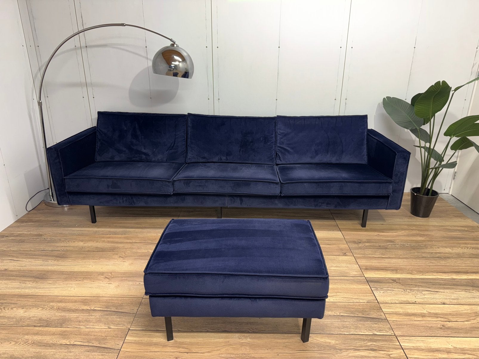 Woood Rodeo 3,5-zits Bank + Hocker | Donkerblauw Velvet |, Ophalen, 125 cm of meer, 75 tot 100 cm, Zo goed als nieuw