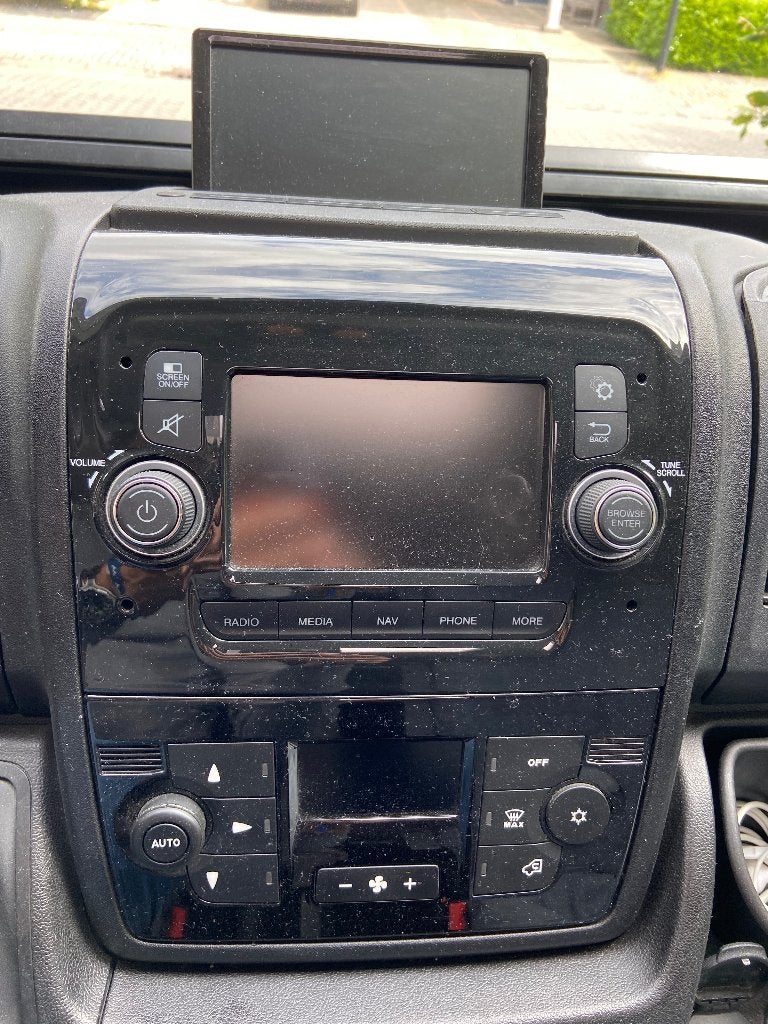 Fiat Autoradio met Navigatie & DAB 250 FL VP2 ECE DAB NAV, Ophalen of Verzenden, Zo goed als nieuw