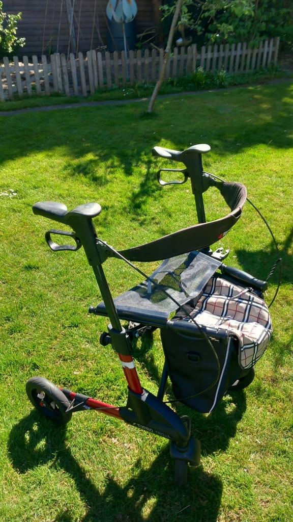 Troja Rollator., Diversen, Rollators, Ophalen, Opvouwbaar, Zo goed als nieuw