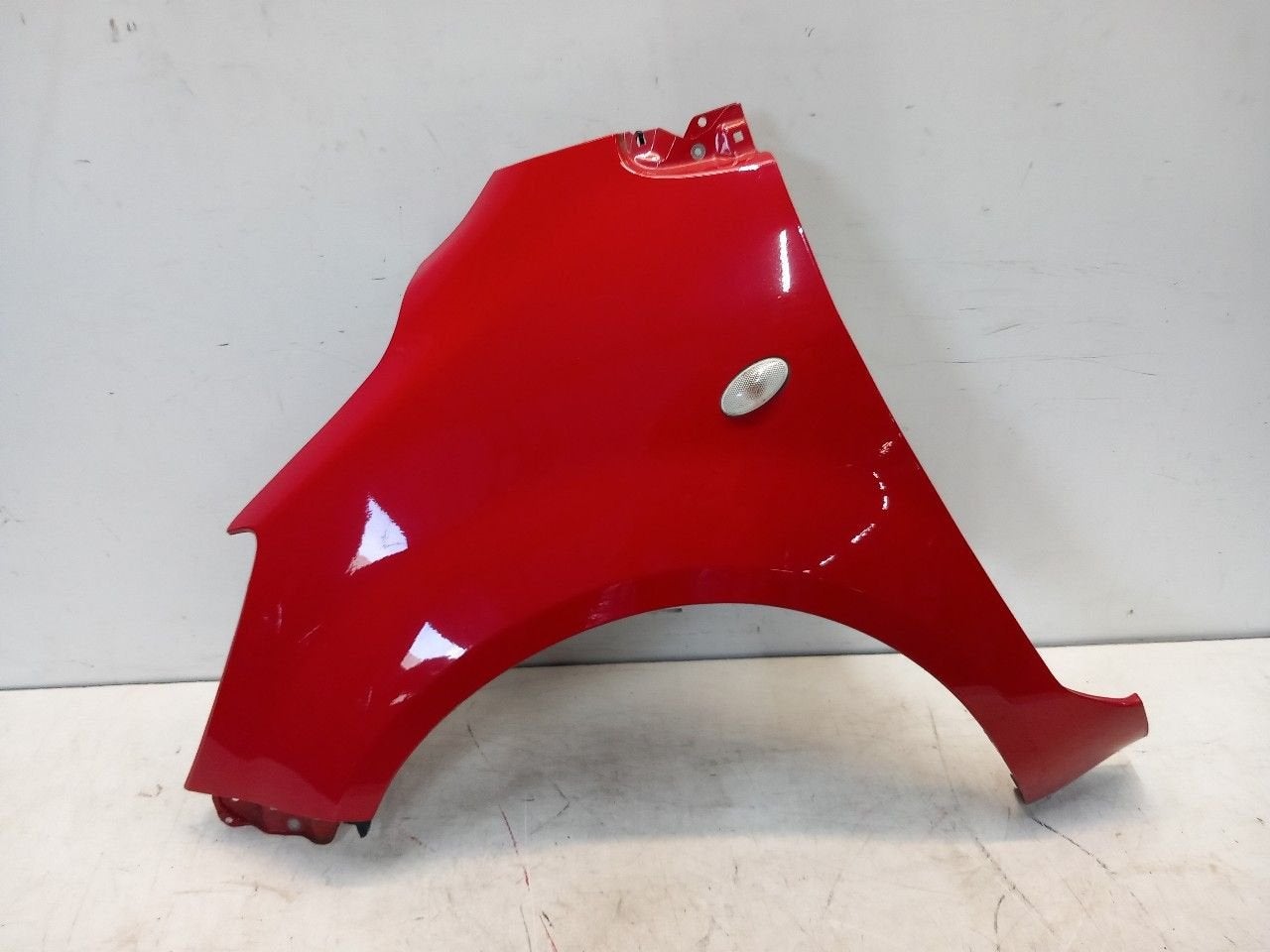 Spatbord links voor Opel Agila, Auto-onderdelen, Onderdelen@venauto.nl, Van der Ven Autorecycling B.V., Gebruikt, Ettenseweg 76, 4706 PB Roosendaal, The Netherlands