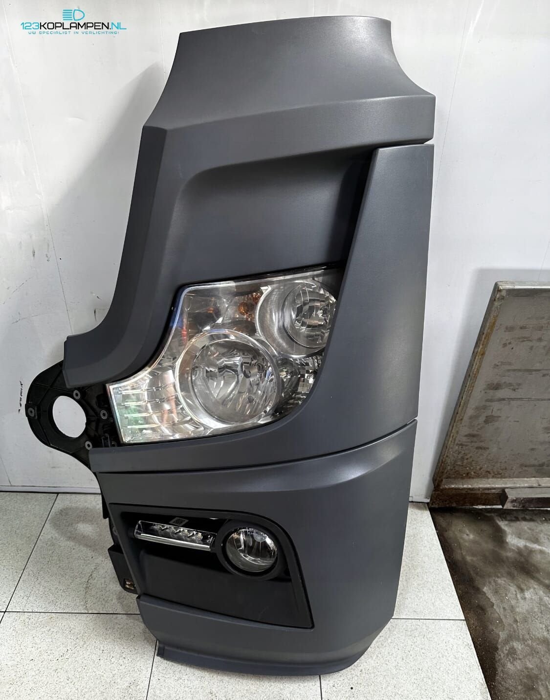Mercedes Actros MP4 Voorbumper bumperhoek koplamp mistlamp, Gebruikt, -, Verlichting, Ophalen of Verzenden