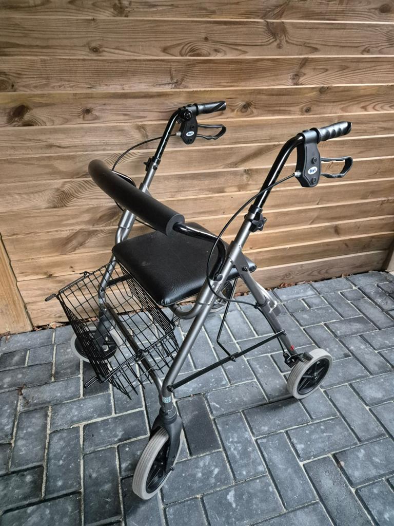 Rollator light medipoint, Diversen, Ophalen, Lichtgewicht, Gebruikt