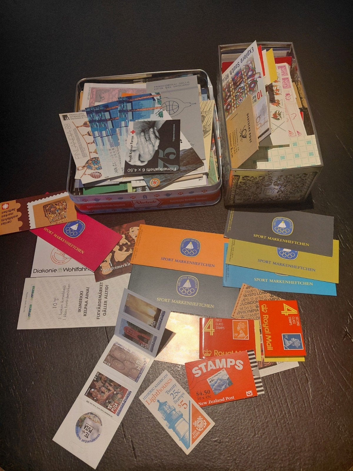 dik 400 buitenlandse postzegelboekjes zie foto, Ophalen of Verzenden, Buitenland