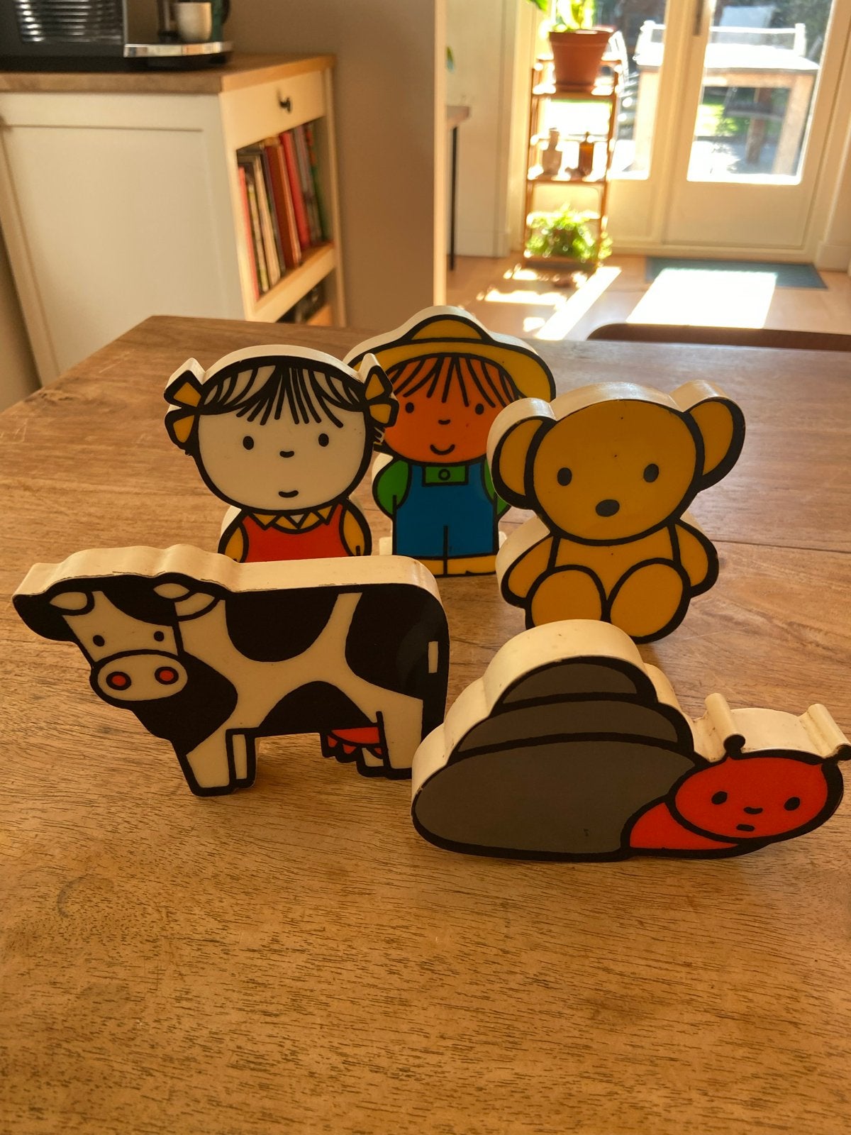 Vintage houten speelfiguren: boer, boerin, beer, koe, slak, Ophalen of Verzenden, Gebruikt, Jongen of Meisje