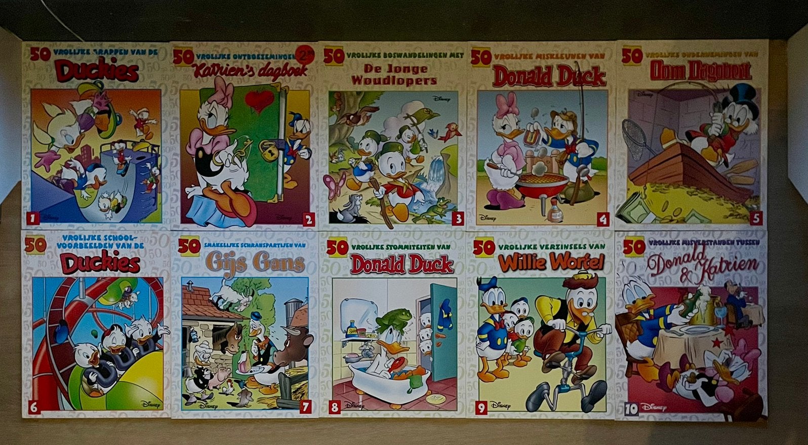 Prachtige complete set Donald Duck vrolijke 50 albums 1-10!, Meerdere stripboeken, Ophalen of Verzenden, Zo goed als nieuw, Donald Duck