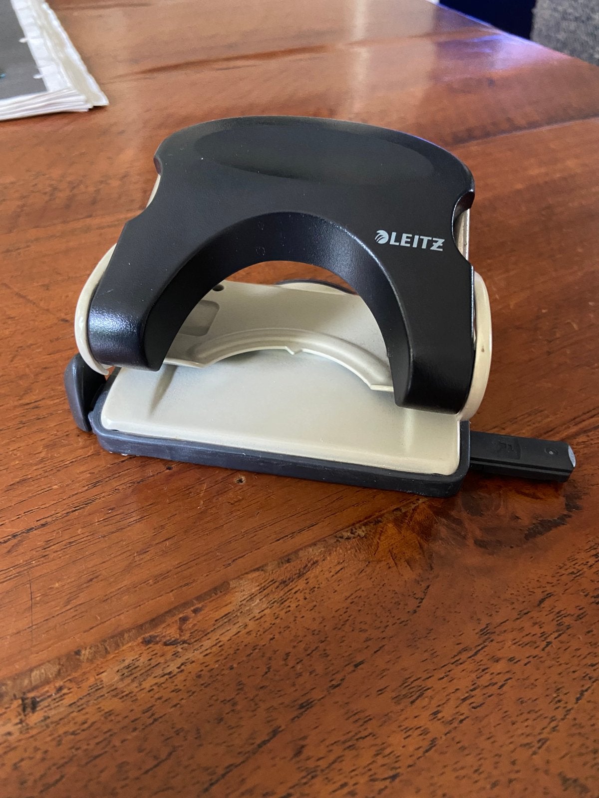 Leitz Perforator 2 Gaats, Diversen, Bureau-accessoires, Ophalen, Zo goed als nieuw