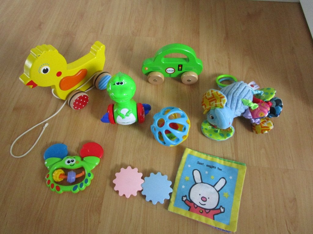 Pakketje met baby speelgoed (8 stuks), Ophalen of Verzenden, Zo goed als nieuw, Overige typen, Met geluid