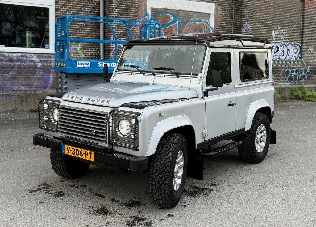 Land Rover Defender 90 2.4 TD, Zwart, 122 pk, Leder, Defender