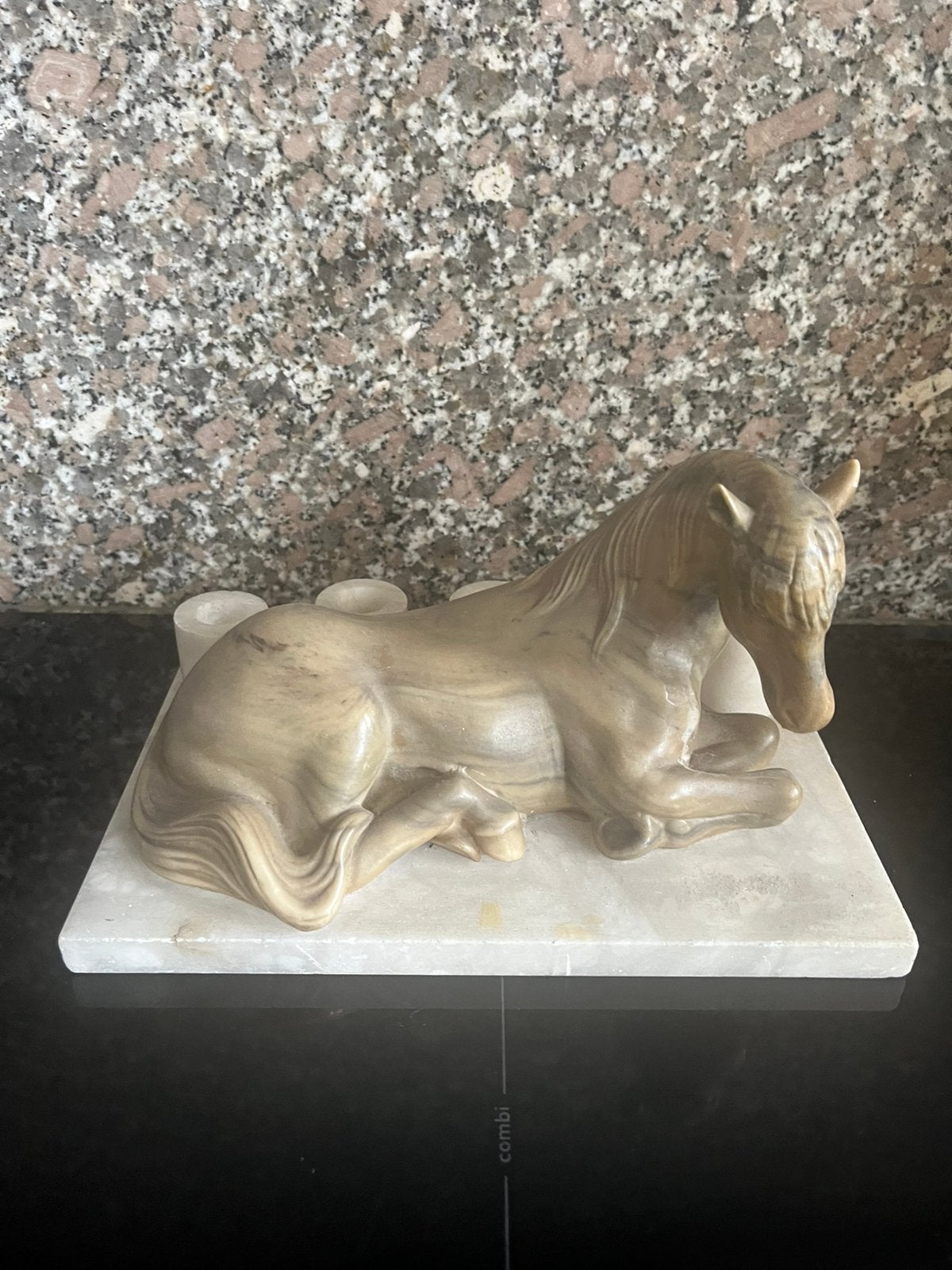 Onyx paard op marmeren plaat, Ophalen of Verzenden, Zo goed als nieuw