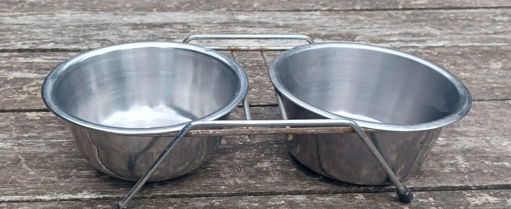 Honden drink/voer bak, Ophalen of Verzenden, Gebruikt