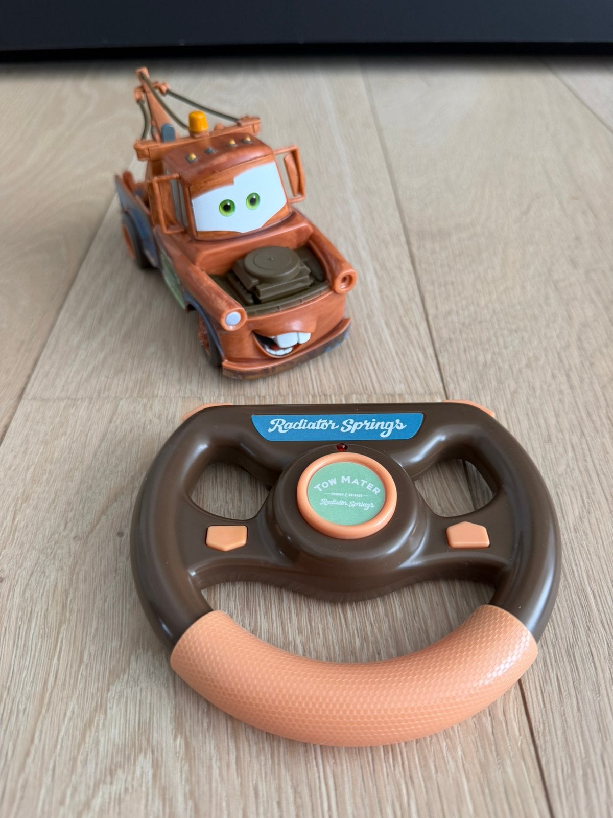 Disney’s takel auto met afstandbediening, Ophalen of Verzenden, Zo goed als nieuw