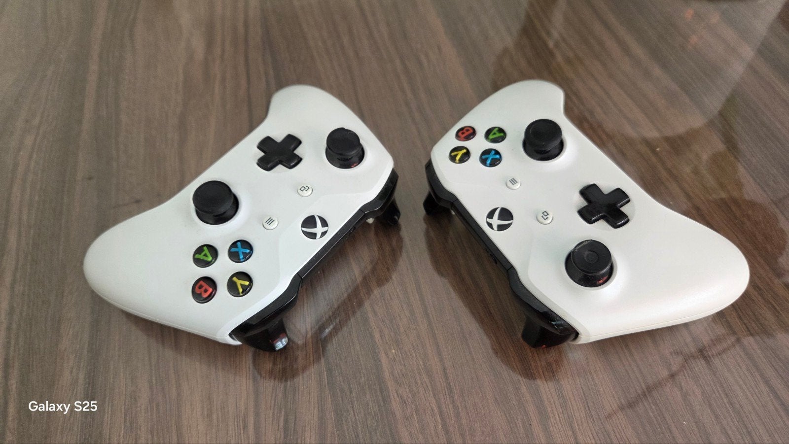 2x Xbox One S/X Controllers Wit - Draadloos, Spelcomputers en Games, Spelcomputers | Xbox | Accessoires, Xbox Series S, Ophalen of Verzenden