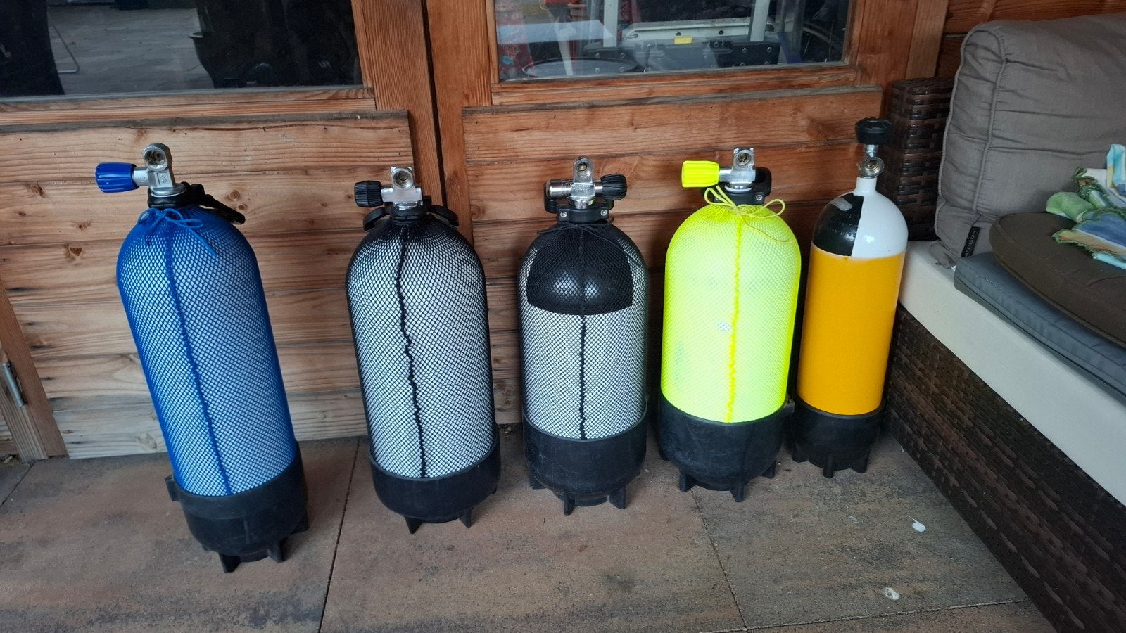 Duikfles 6 , 10 , 12 liter 230 en 300 bar, Watersport en Boten, Duiken, Ophalen, Zo goed als nieuw, Duikfles