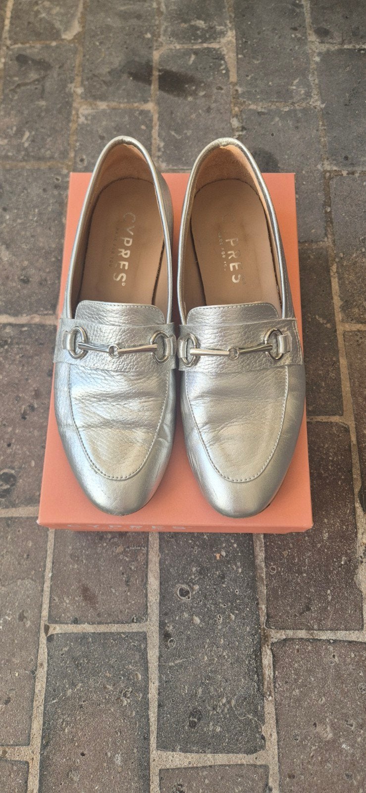 Cypres zilver metallic schoenen maat 38, Cypres, Ophalen of Verzenden, Espadrilles of Moccasins, Gedragen