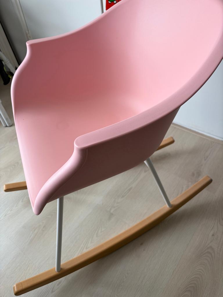 Roze schommelstoel - Zo goed als nieuw, Ophalen, Zo goed als nieuw