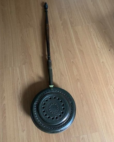 Antieke beddenpan / kolenpan met houten steel, Ophalen of Verzenden