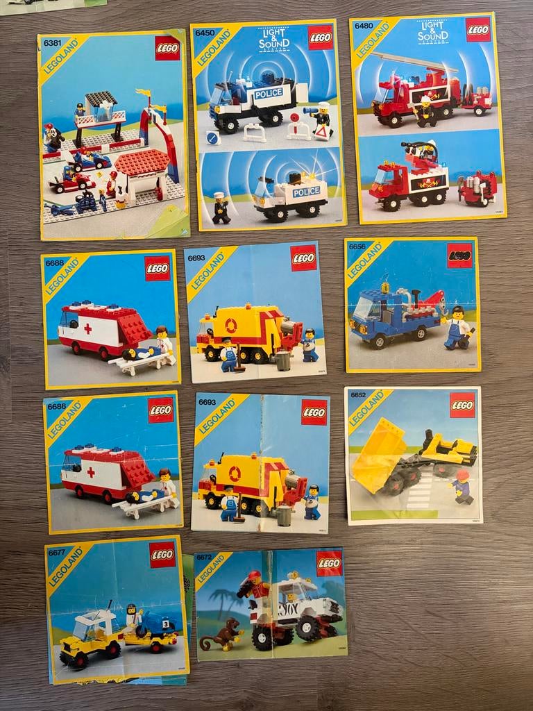 Grote verzameling Lego Legoland instructieboekjes, Kinderen en Baby's, Speelgoed | Duplo en Lego, Ophalen of Verzenden, Gebruikt