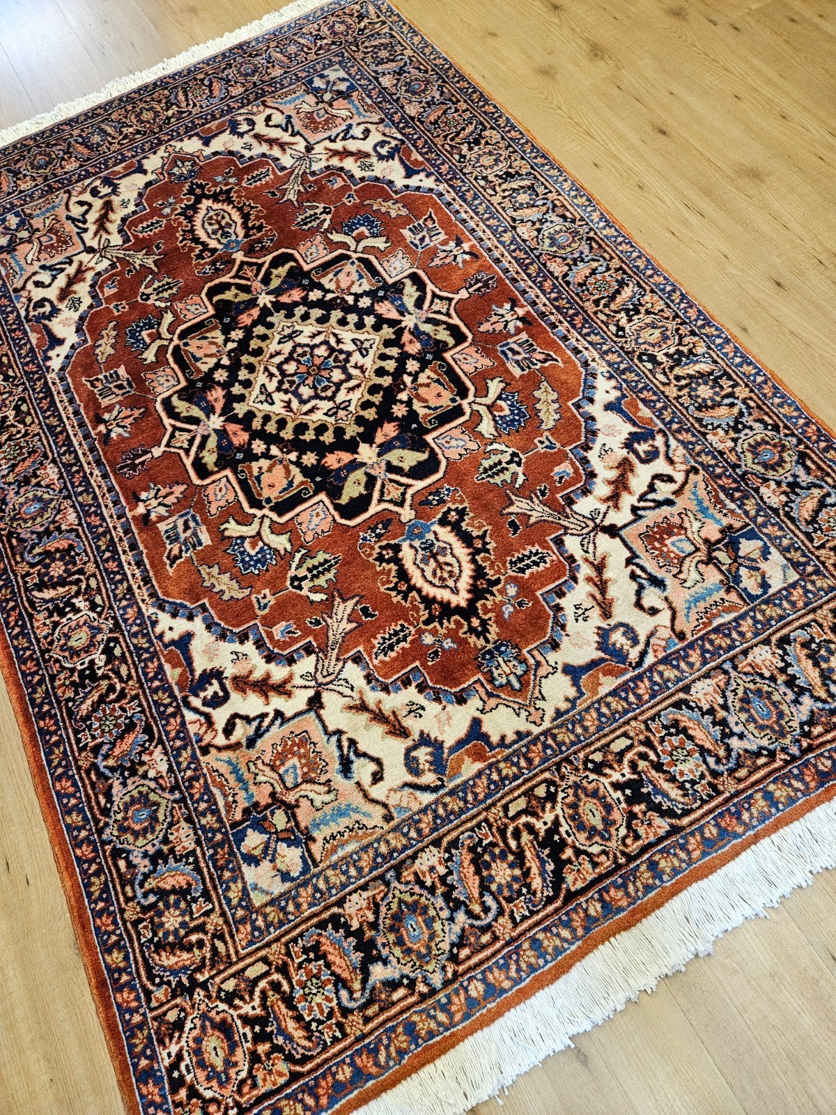 Handgeknoopt perzisch tapijt heriz 230x147, Info@SlatsAntiek.nl, 100 tot 150 cm, Perzisch, Vof Slats Antiek