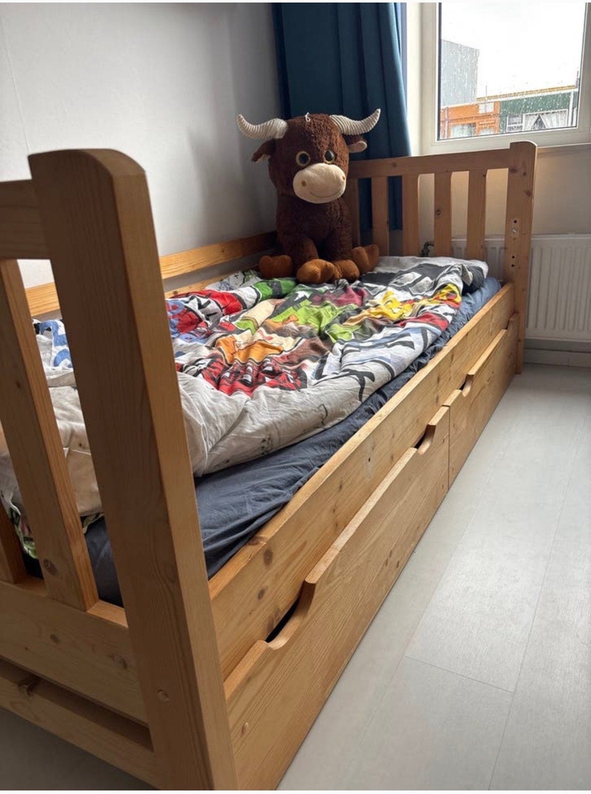 Rockwood kinderbed 90x200 met lades en uitvalhekwerk, Ophalen, 90 cm, Eenpersoons, Bruin